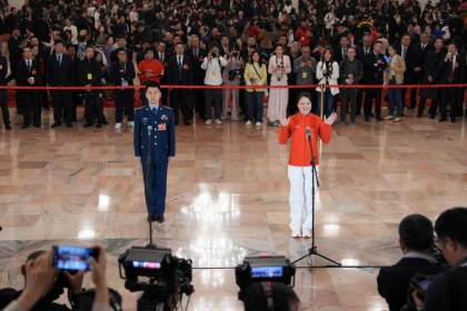 十四屆全國人大四次會議首場“代表通道”集中采訪活動舉行