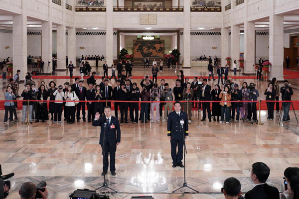 十四屆全國人大四次會議第二場“代表通道”集中采訪活動舉行