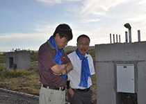 南仁東參觀日像儀