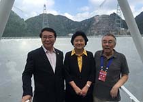 2016年FAST工程落成啟用儀式，南仁東與國務院副總理劉延東、中科院院長白春禮合影